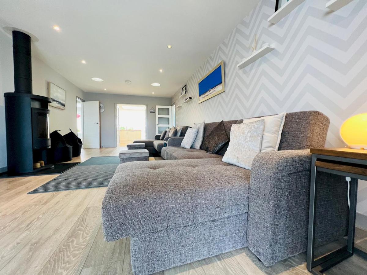 Pass The Keys Fabulous Beach Front Holiday Location Lydd Екстериор снимка