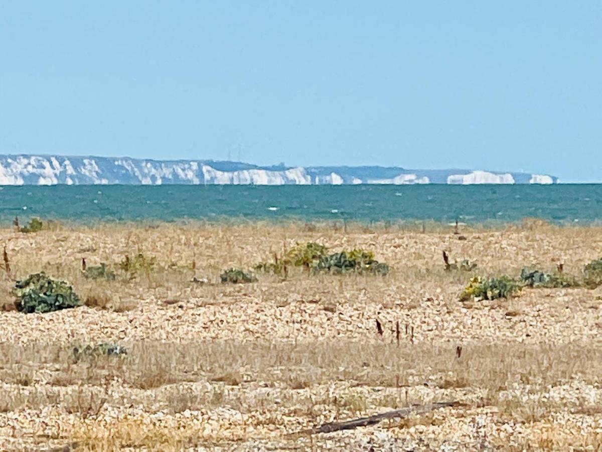 Pass The Keys Fabulous Beach Front Holiday Location Lydd Екстериор снимка