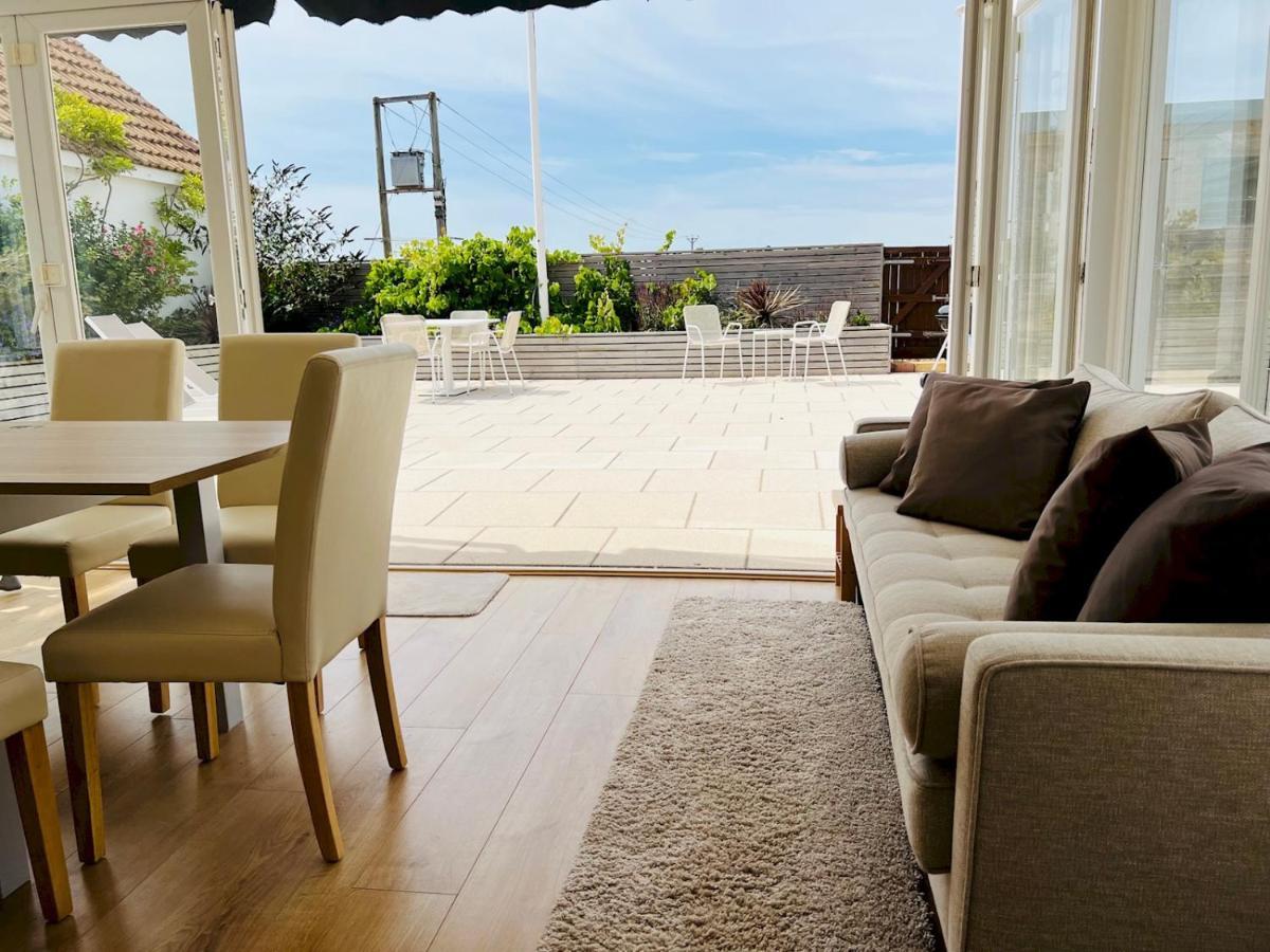 Pass The Keys Fabulous Beach Front Holiday Location Lydd Екстериор снимка