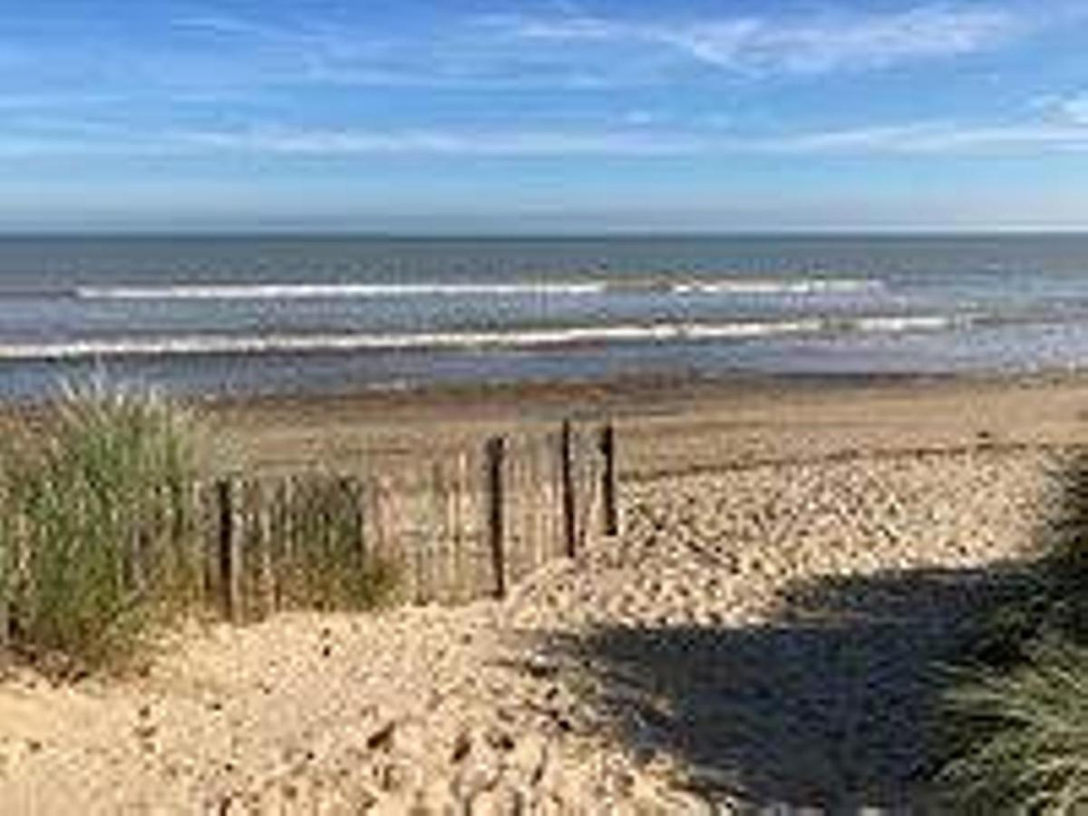 Pass The Keys Fabulous Beach Front Holiday Location Lydd Екстериор снимка