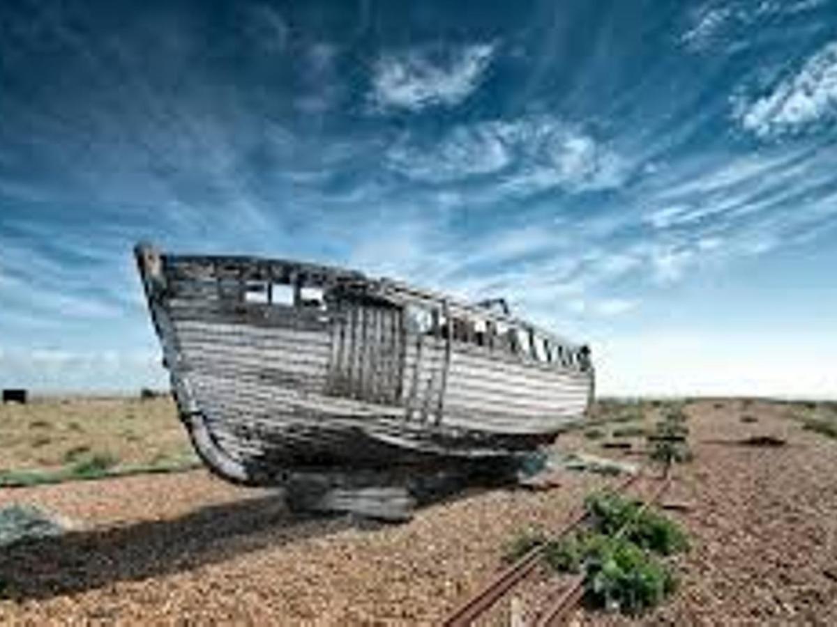 Pass The Keys Fabulous Beach Front Holiday Location Lydd Екстериор снимка