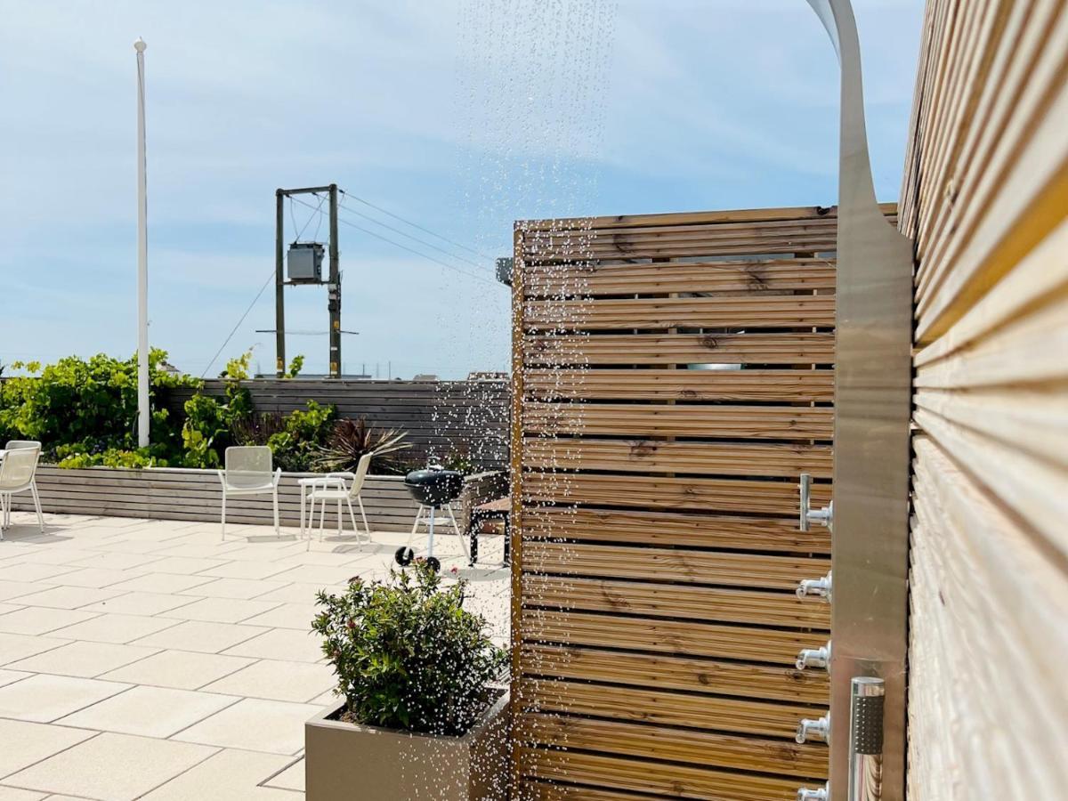 Pass The Keys Fabulous Beach Front Holiday Location Lydd Екстериор снимка